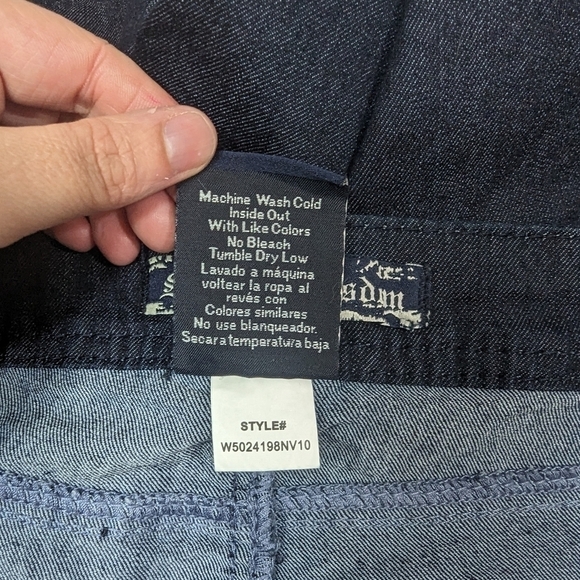 Torrid Source of Wisdom Flared Jeans Sz 20 - Picture 8 of 8